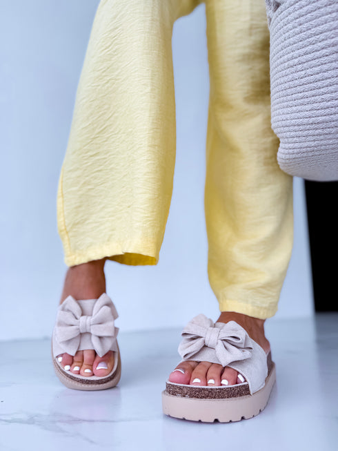 "BOUTIQUE" 3886 iešļūcenes - gaiši bēšas